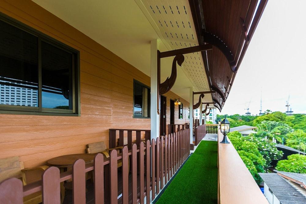 Marina Jomtien Beach Exterior foto
